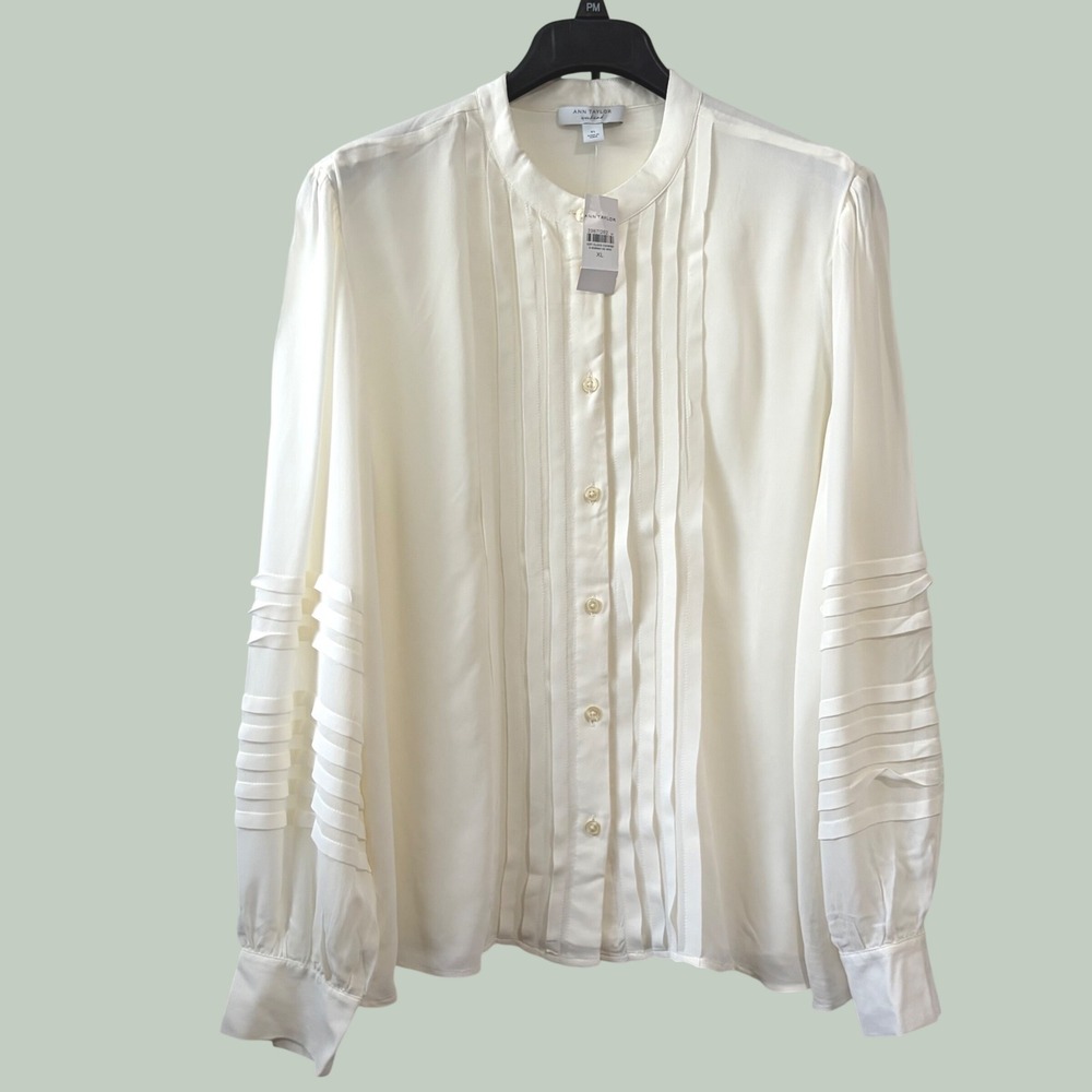 Ann Taylor Weekend XL White Pintuck Pleated Button Down Blouse Long Sleeve New
